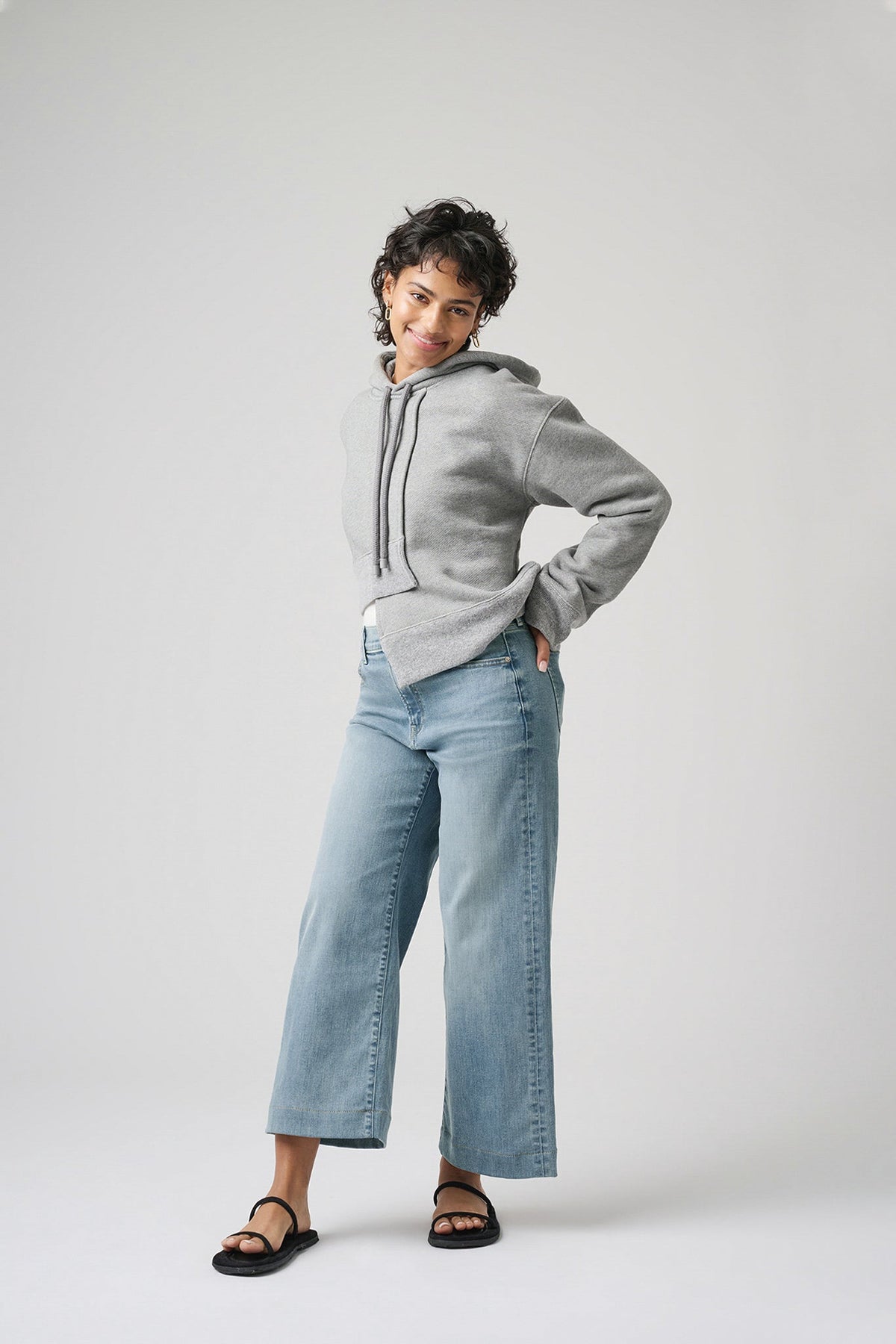The Malibu Wide Denim Cropped  |  Pebble